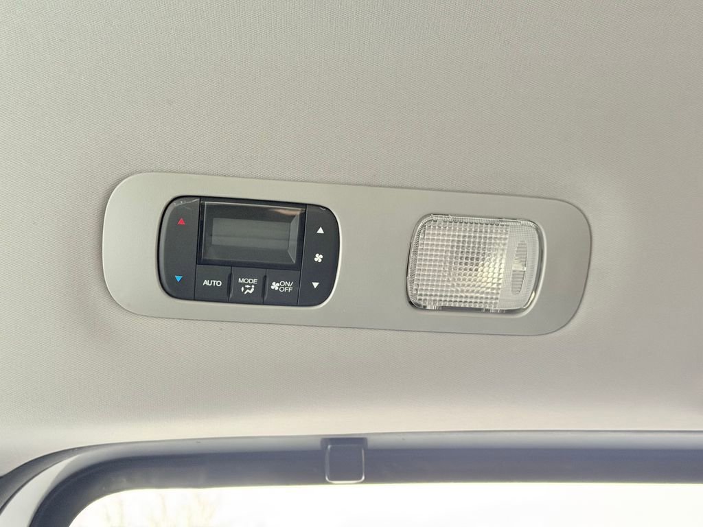 Used 2022 Honda Odyssey EX image 29