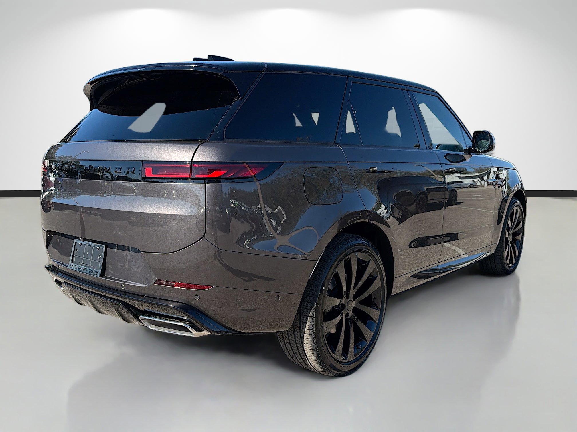 New 2026 Land Rover Range Rover Sport Dynamic SE image 5