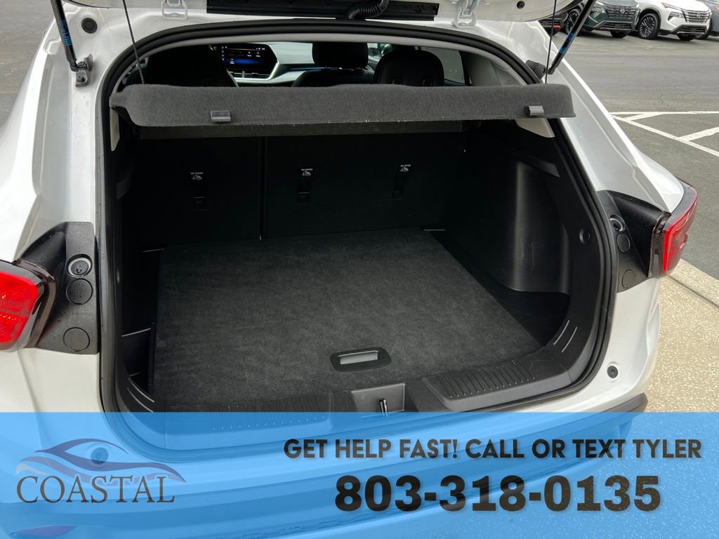 Used 2025 Chevrolet Trax LT image 20