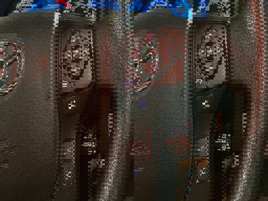 Certified 2022 Toyota Tacoma SR image 16