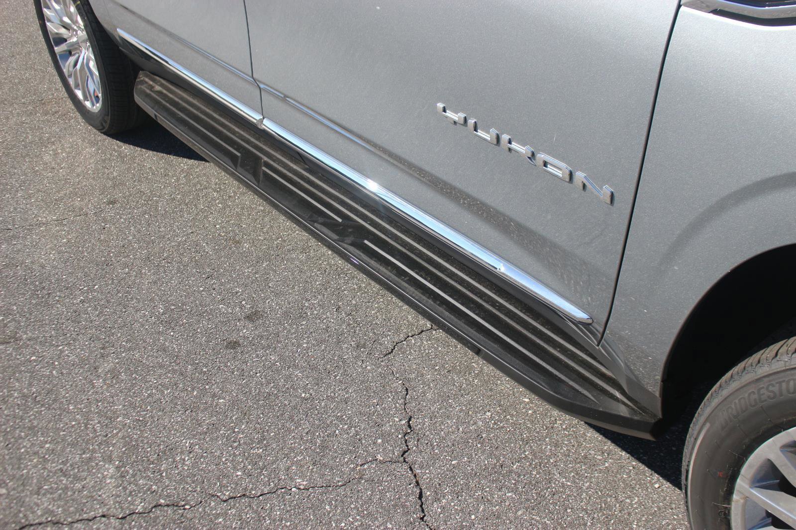 New 2026 GMC Yukon XL Elevation w/ LPO, Floor Liner Package image 10