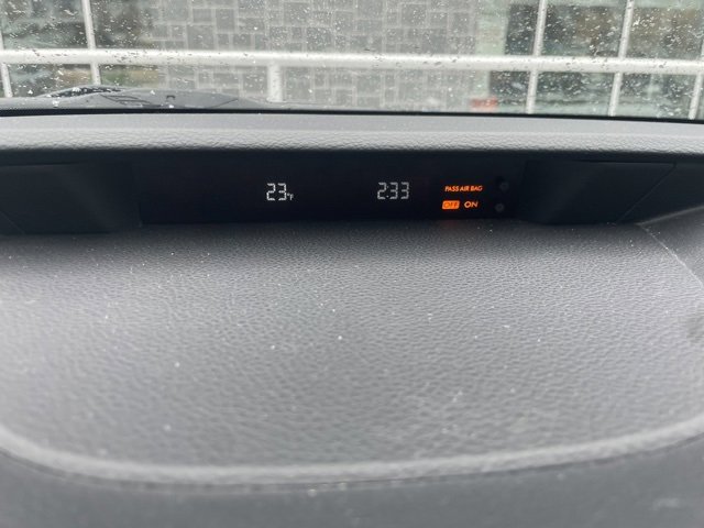 Used 2011 Subaru Outback 2.5i Premium w/ All-Weather Pkg image 19