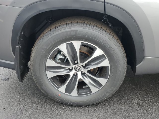 New 2026 Toyota Highlander XLE AWD/4WD image 5