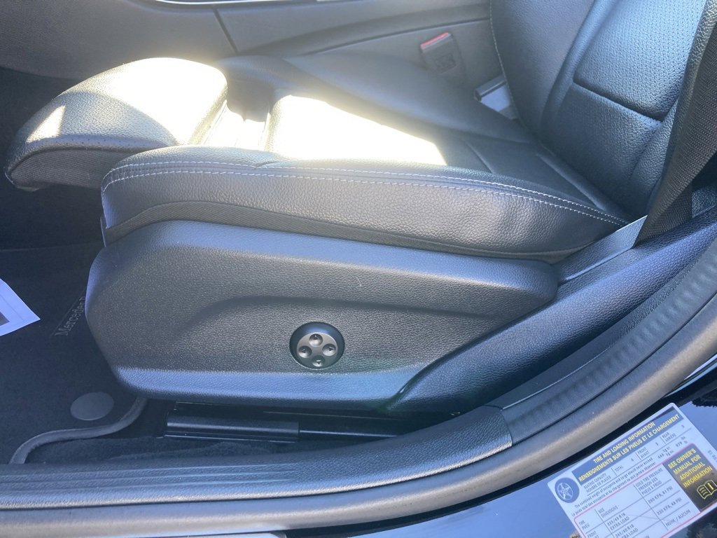 Used 2021 Mercedes-Benz C 300 4MATIC Sedan image 11