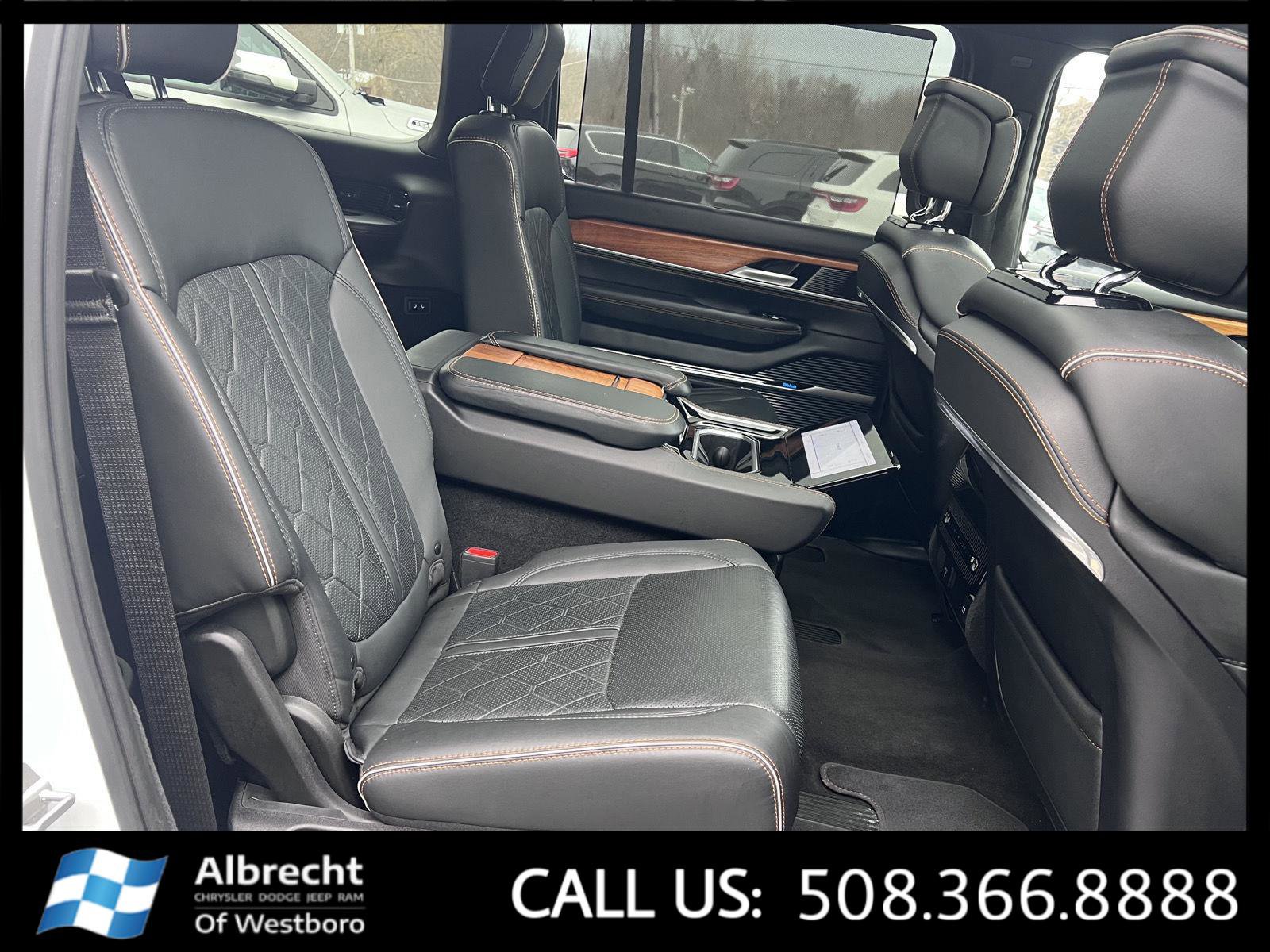 Used 2024 Jeep Grand Wagoneer L Series III image 18