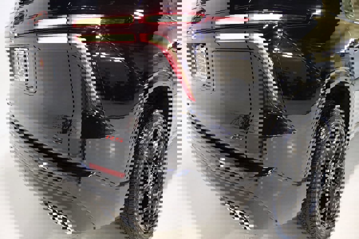 Used 2024 Chevrolet Traverse RS w/ LPO, Floor Liner Package image 85