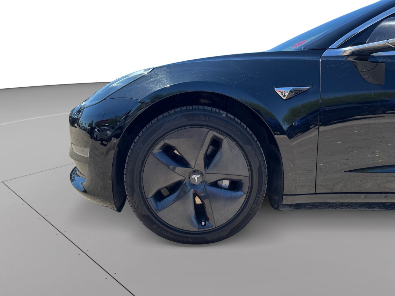 Used 2018 Tesla Model 3 Mid Range RWD image 9