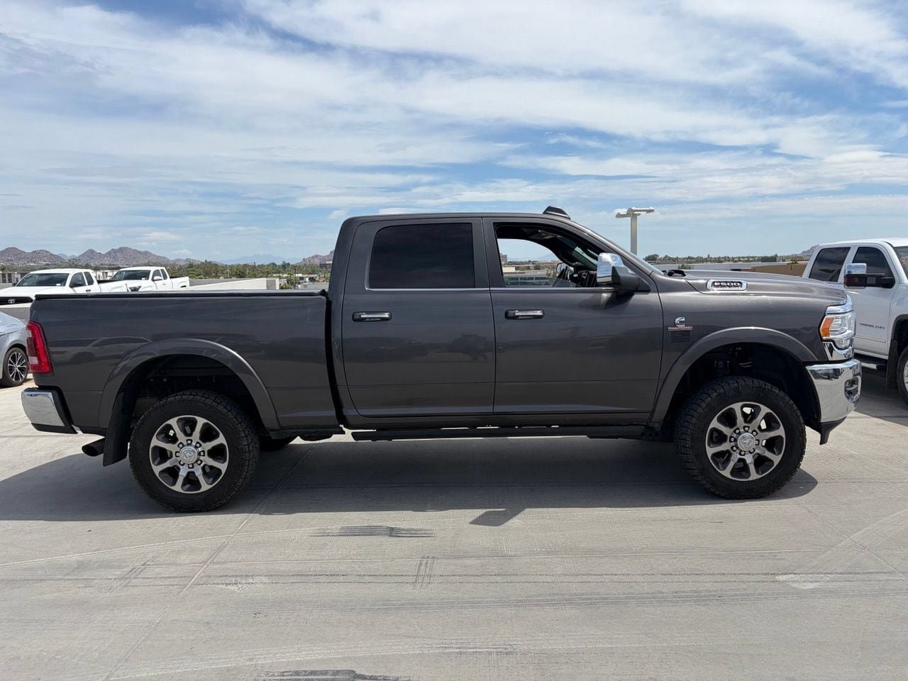 Used 2022 RAM 2500 Limited AWD/4WD image 3