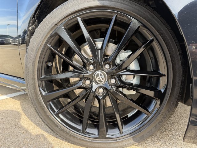Used 2024 Toyota Camry XSE FWD image 9