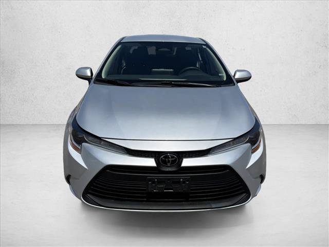 Used 2024 Toyota Corolla LE FWD image 2