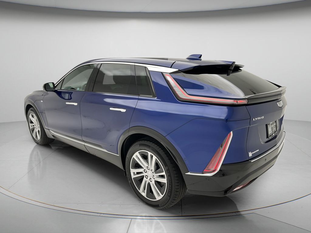 Used 2024 Cadillac Lyriq Tech w/ Driver Assist Package AWD/4WD image 6
