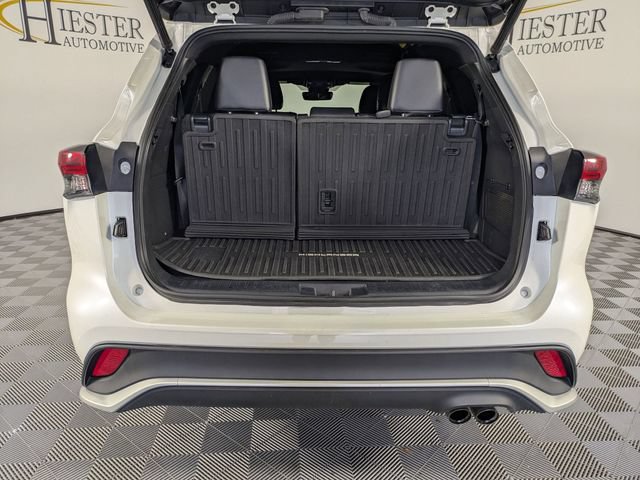 Used 2021 Toyota Highlander XSE AWD/4WD image 29