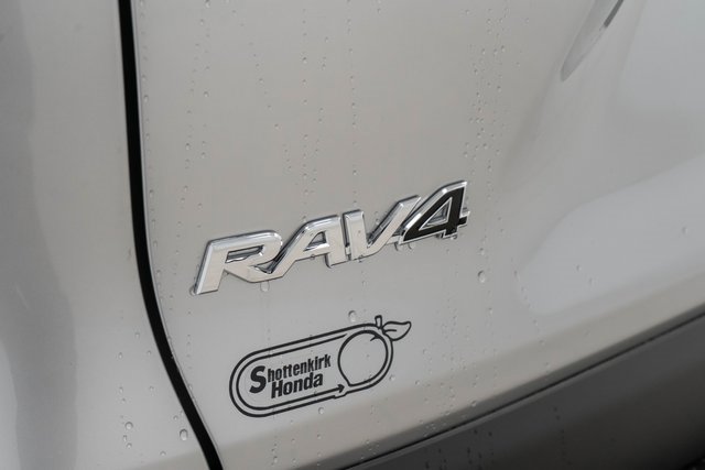 Used 2025 Toyota RAV4 XLE image 10