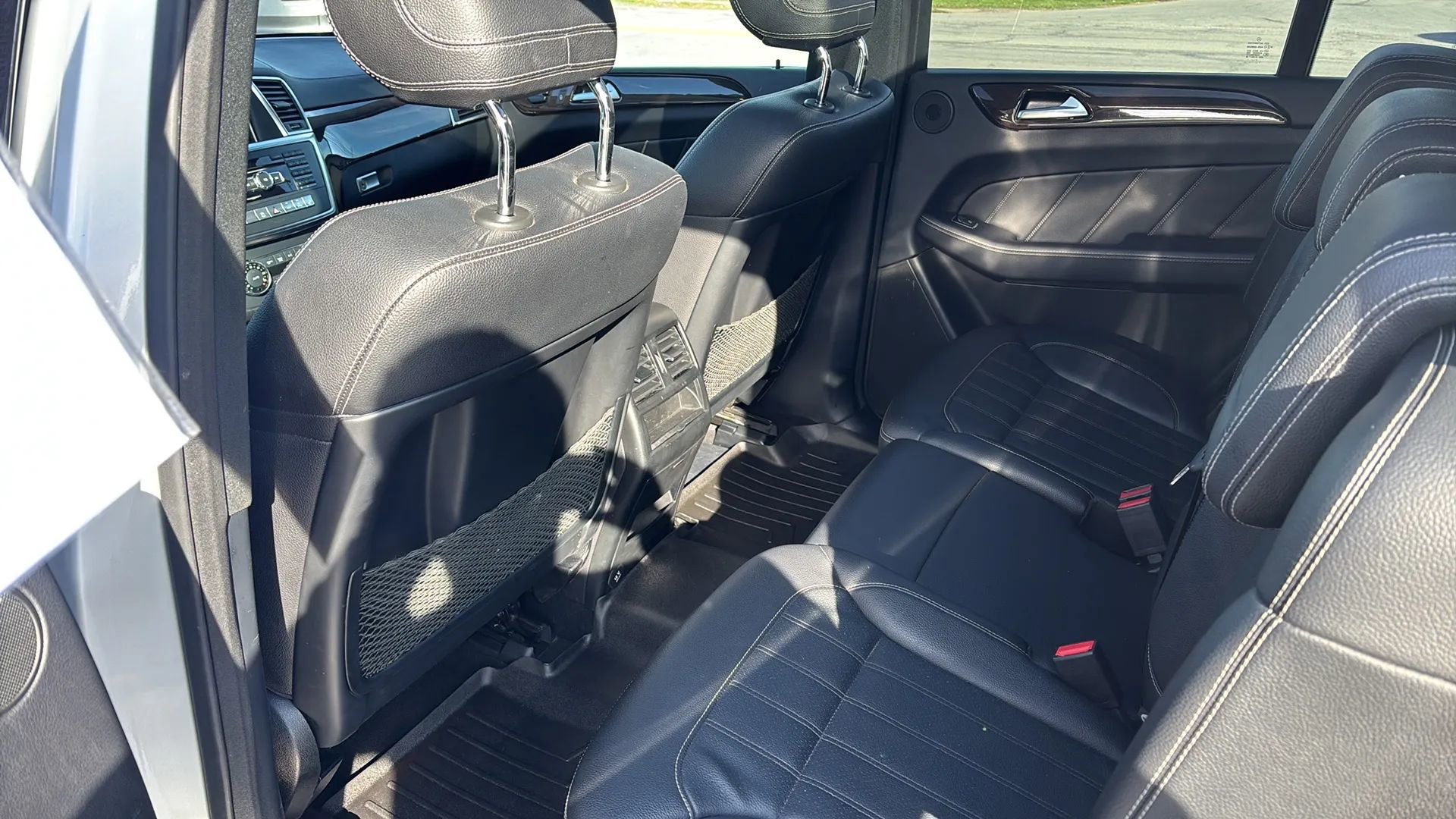 Used 2015 Mercedes-Benz GL 450 4MATIC image 28