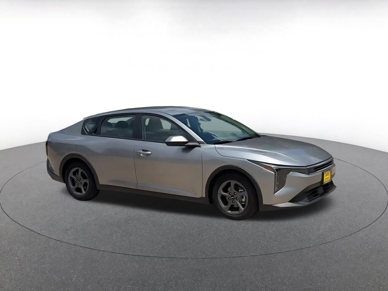 Used 2025 Kia K4 FWD video 2