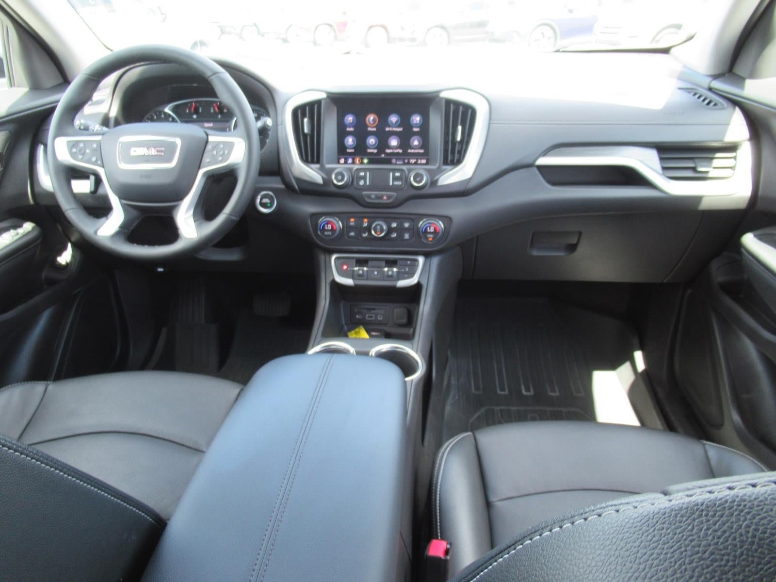 Used 2024 GMC Terrain SLT w/ Tech Package FWD image 12