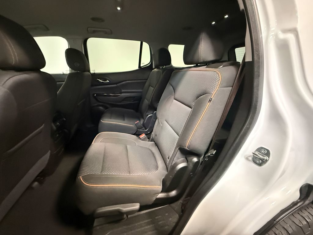 Used 2023 GMC Acadia AT4 image 8
