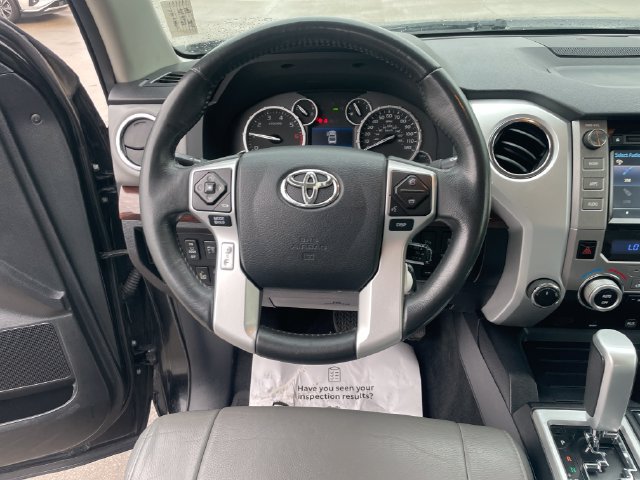 Used 2017 Toyota Tundra Limited w/ Limited Premium Package AWD/4WD image 23