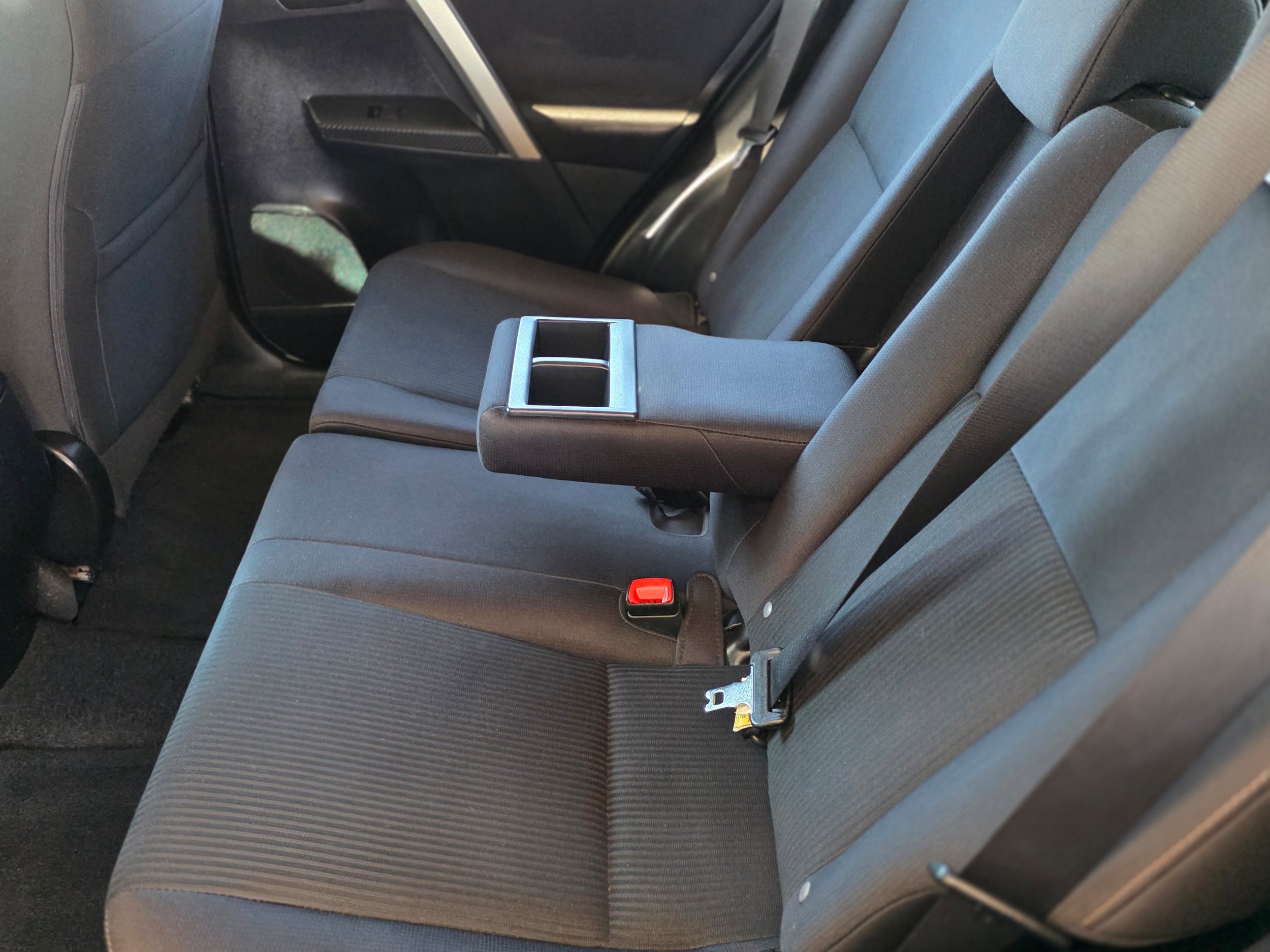 Used 2013 Toyota RAV4 XLE FWD image 23