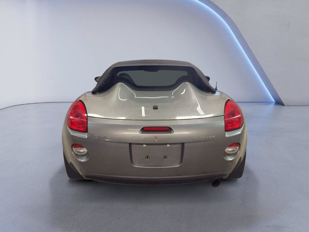Used 2006 Pontiac Solstice Convertible w/ Premium Package RWD image 8