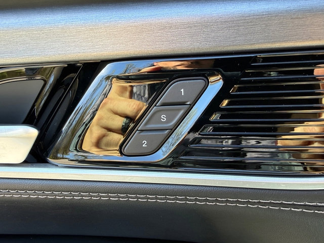 New 2026 Jeep Grand Wagoneer 4WD image 13