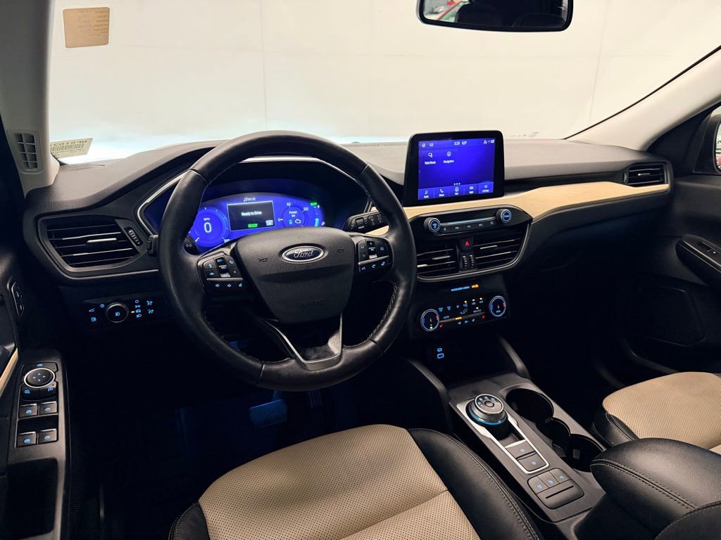 Used 2022 Ford Escape Titanium w/ Titanium Elite Package image 15