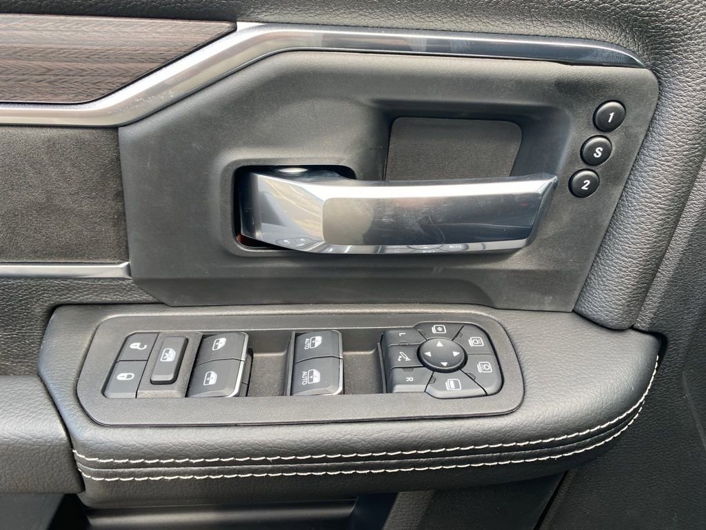 New 2025 RAM 2500 Laramie image 28