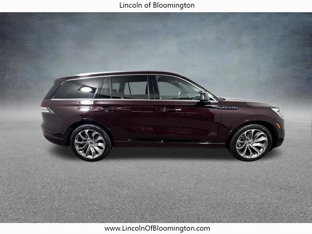 Certified 2023 Lincoln Aviator Grand Touring w/ Equipment Group 301A AWD/4WD image 9