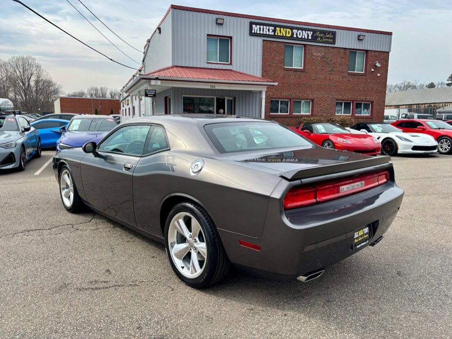 Used 2014 Dodge Challenger R/T image 6
