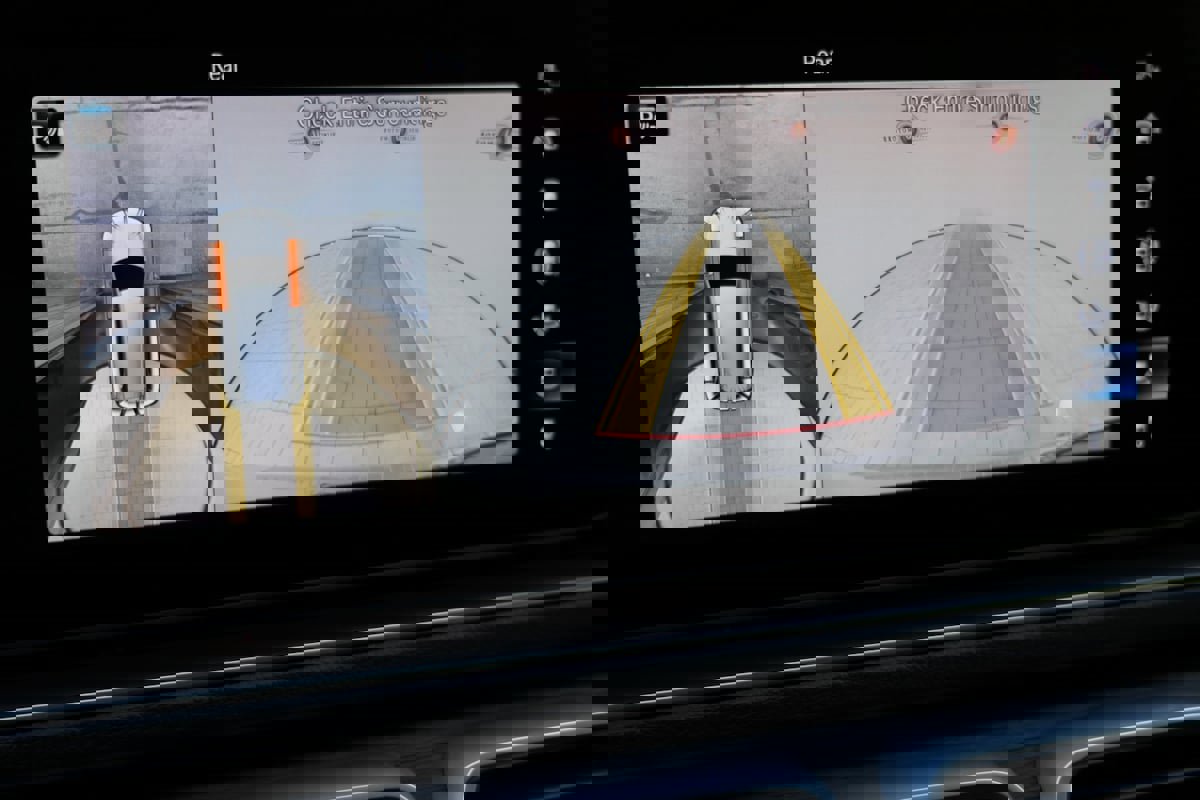 Used 2023 Mercedes-Benz GLS 580 4MATIC image 8