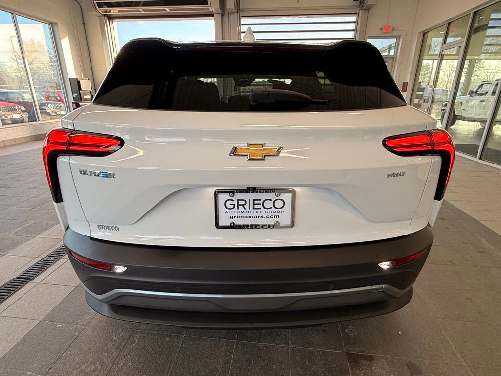 Used 2024 Chevrolet Blazer EV LT image 9