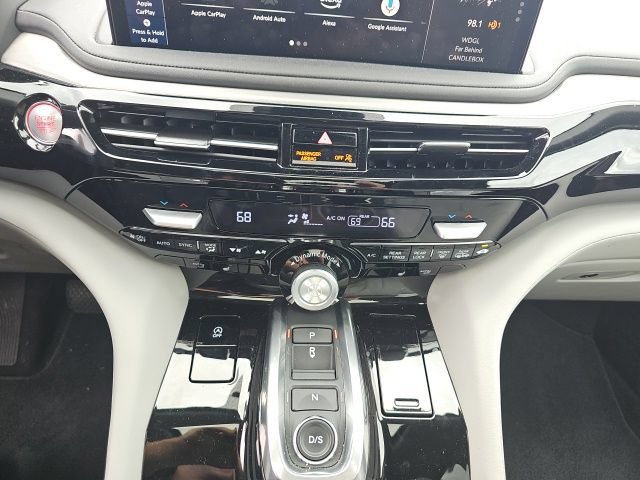 Used 2025 Acura MDX w/ Technology Package FWD image 42