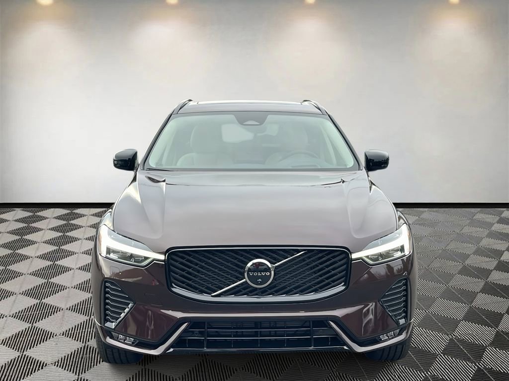 New 2026 Volvo XC60 B5 Ultra w/ Climate Package image 8