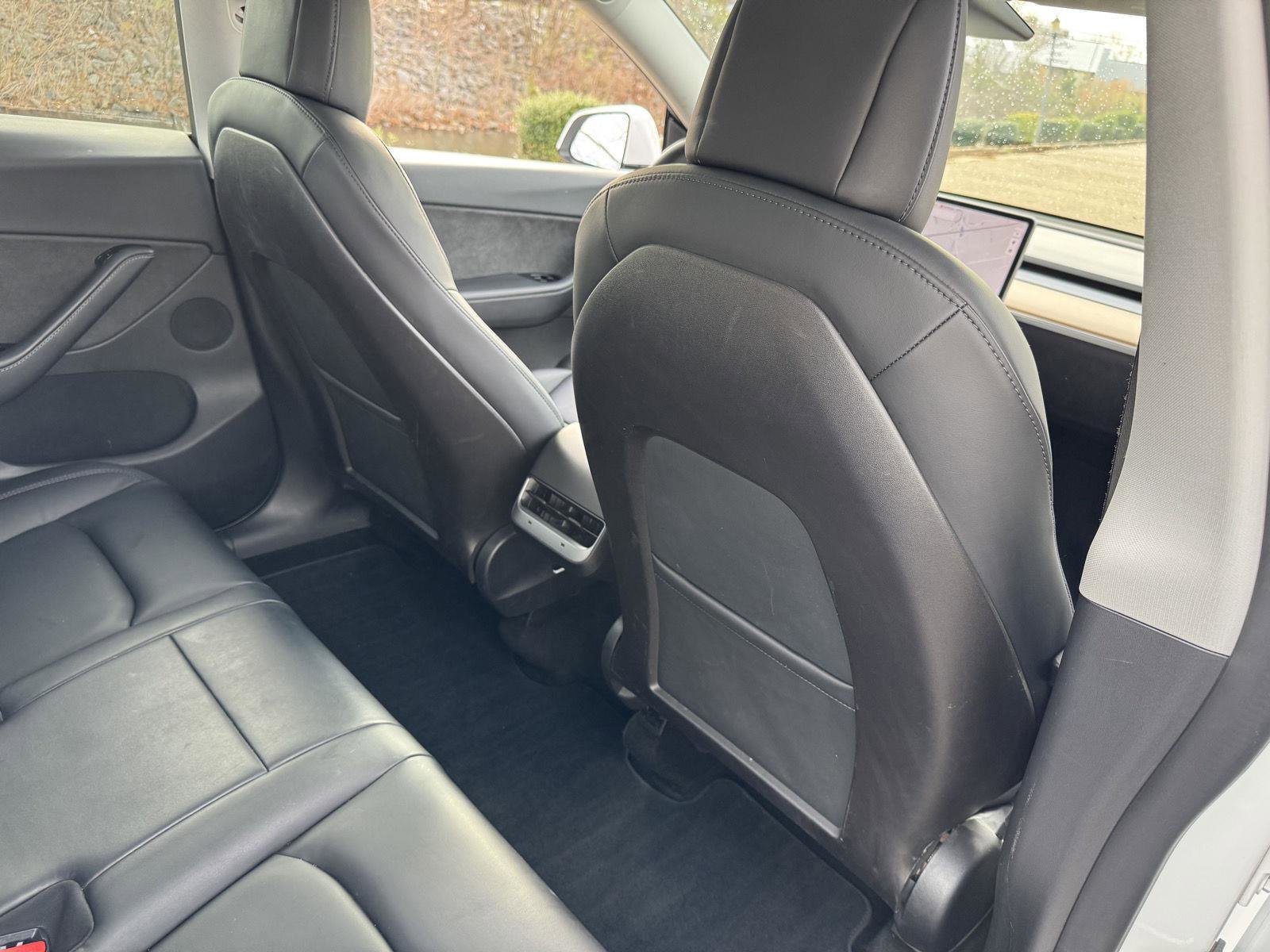 Used 2020 Tesla Model Y Long Range image 12