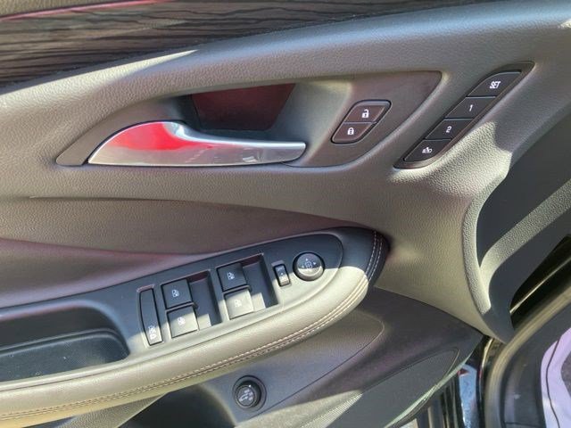 Used 2017 Buick Envision Essence FWD image 11