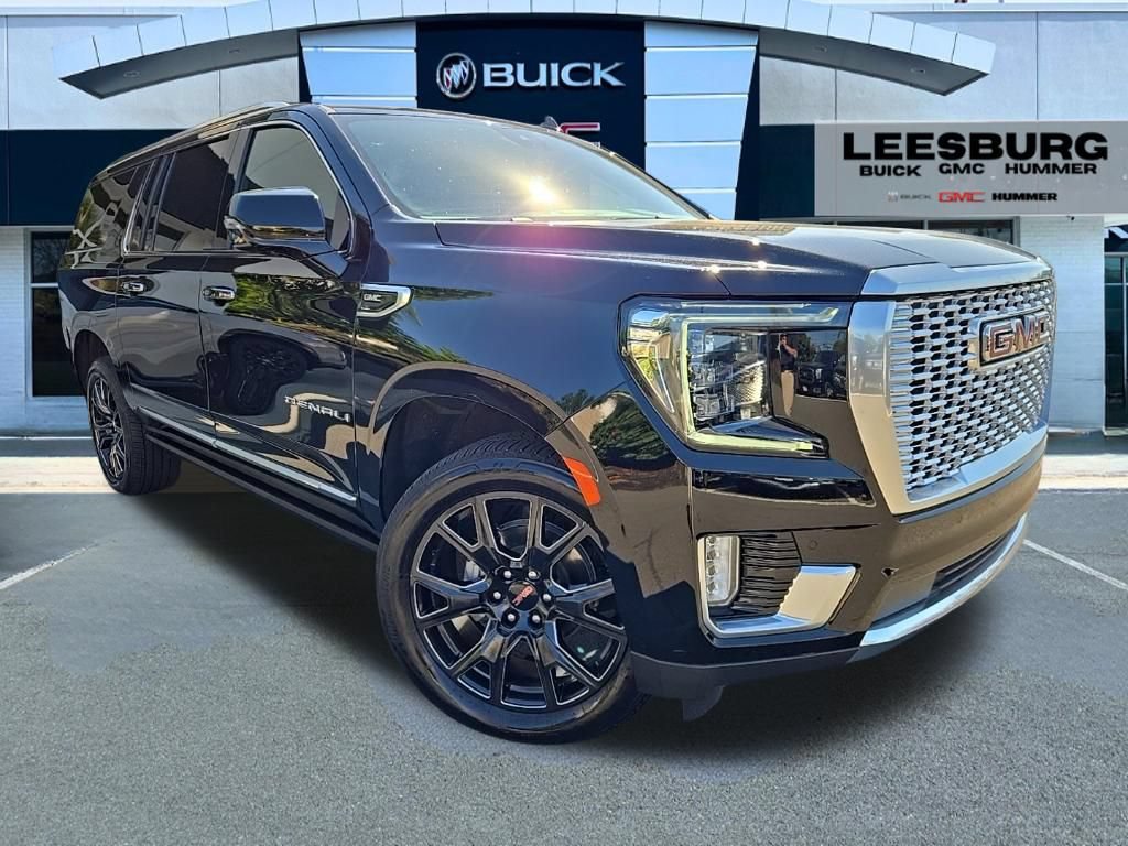 Used 2024 GMC Yukon XL Denali AWD/4WD image 1