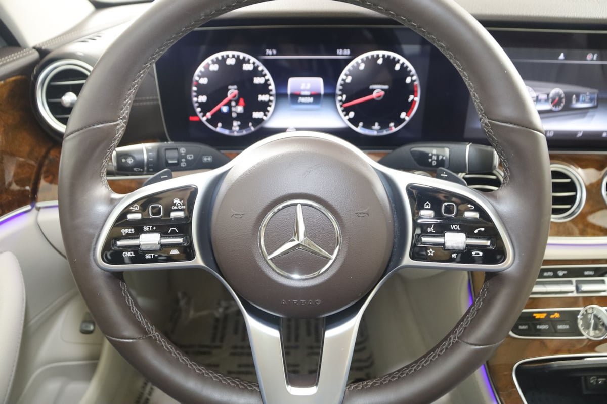 Used 2020 Mercedes-Benz E 450 4MATIC Wagon w/ Premium Package image 43