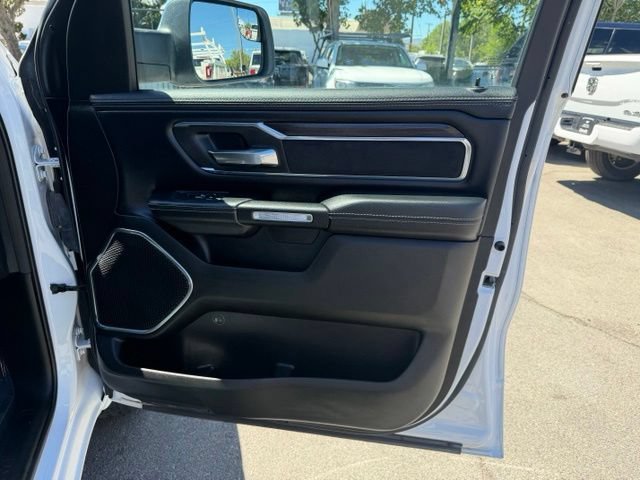 Used 2025 RAM 1500 Laramie AWD/4WD image 40
