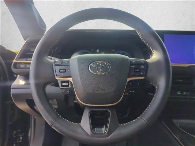 Certified 2025 Toyota Crown Signia w/ Advanced Technology Package AWD/4WD image 11