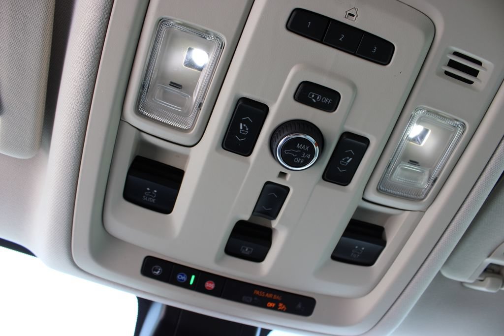 Certified 2022 GMC Yukon Denali AWD/4WD image 30
