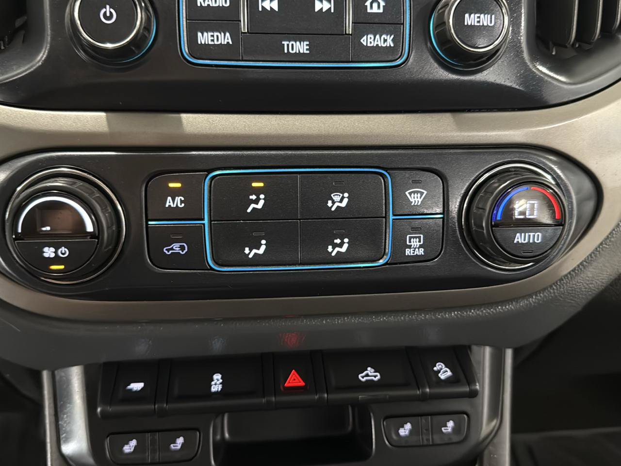 Used 2017 Chevrolet Colorado Z71 AWD/4WD image 21