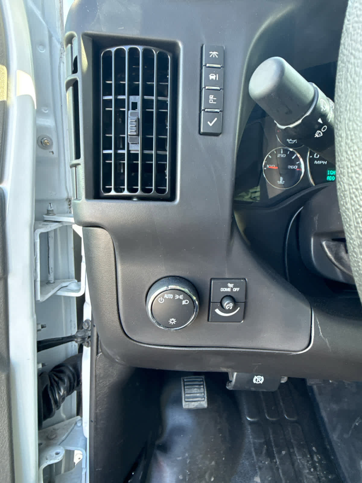 New 2025 GMC Savana 2500 Work Van w/ Driver Convenience Package image 22