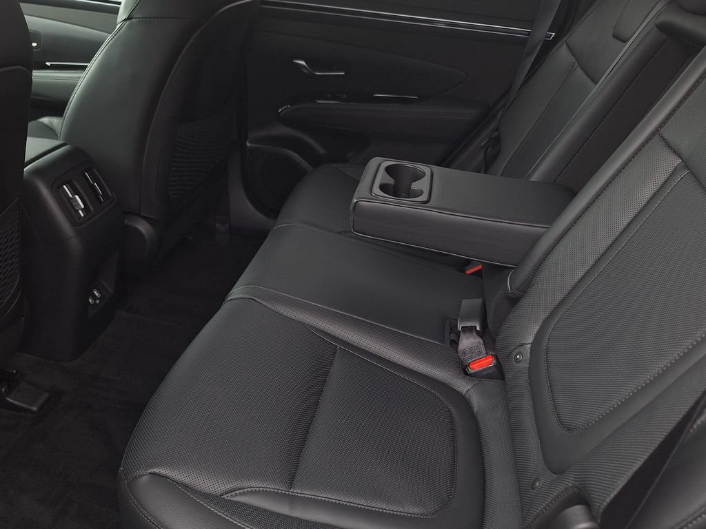 Certified 2024 Hyundai Tucson Limited AWD/4WD image 12