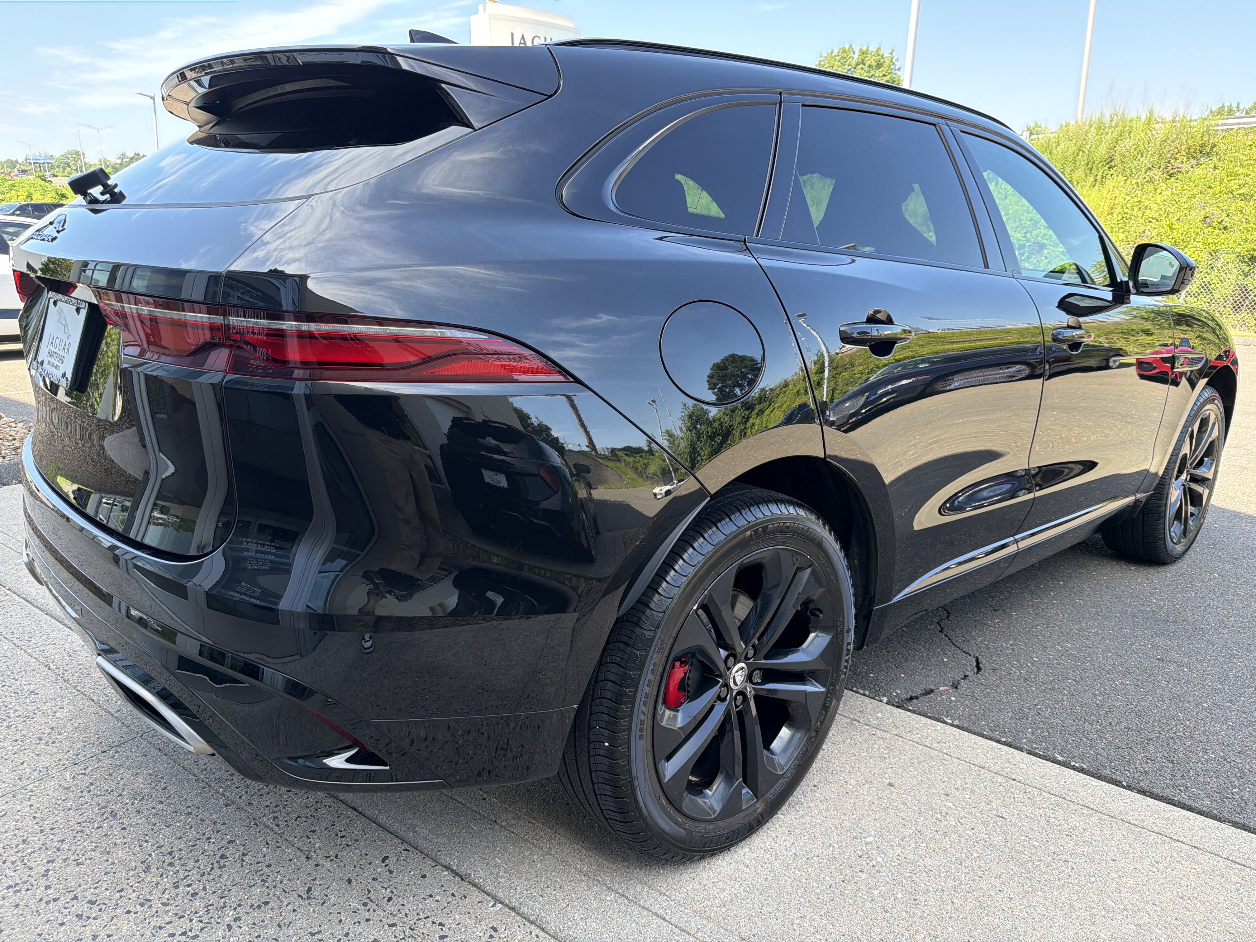 Used 2024 Jaguar F-PACE R-Dynamic S AWD/4WD image 4