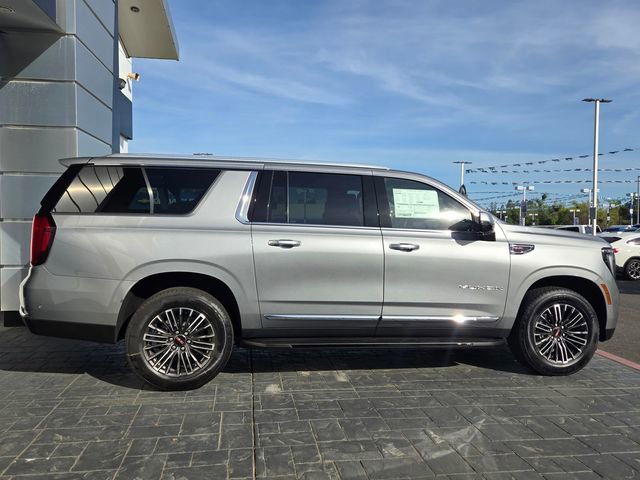 New 2026 GMC Yukon XL Elevation AWD/4WD image 3