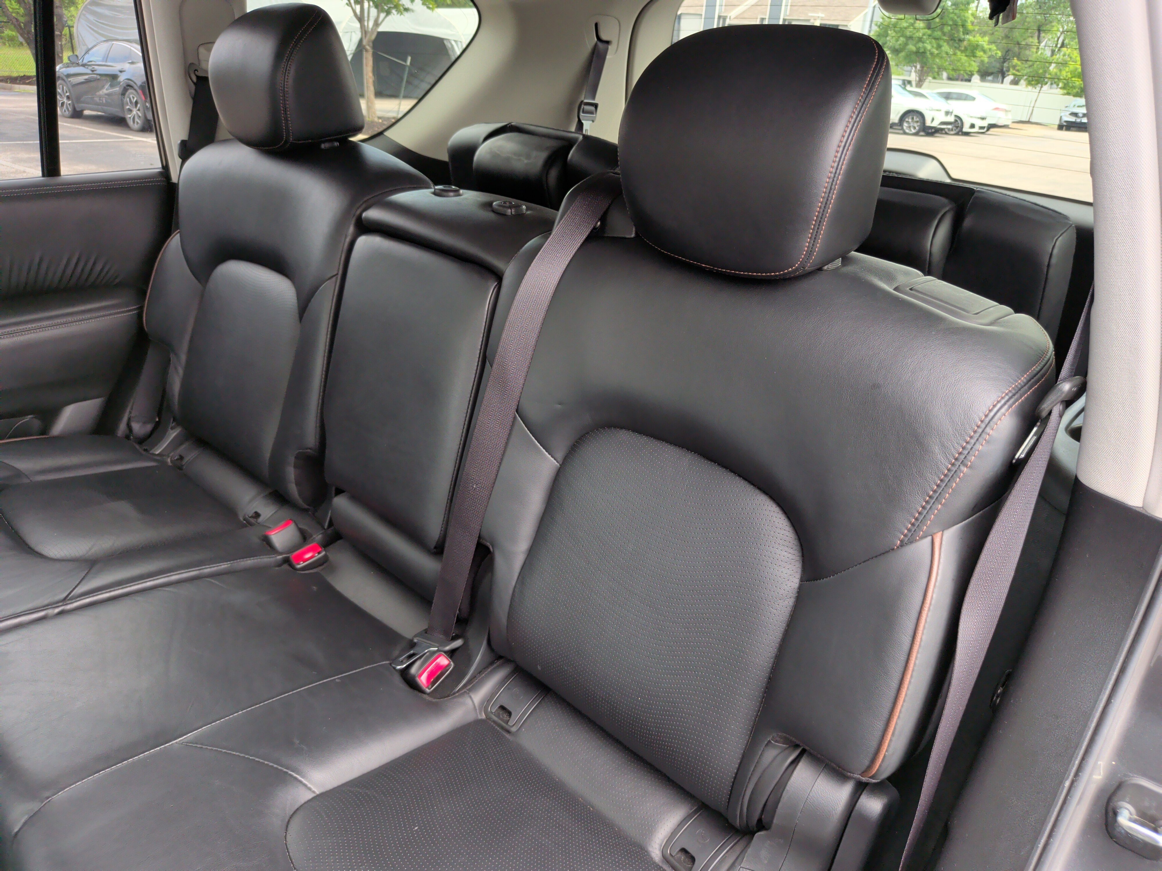 Used 2020 Nissan Armada Platinum w/ Interior Lighting Package AWD/4WD image 37