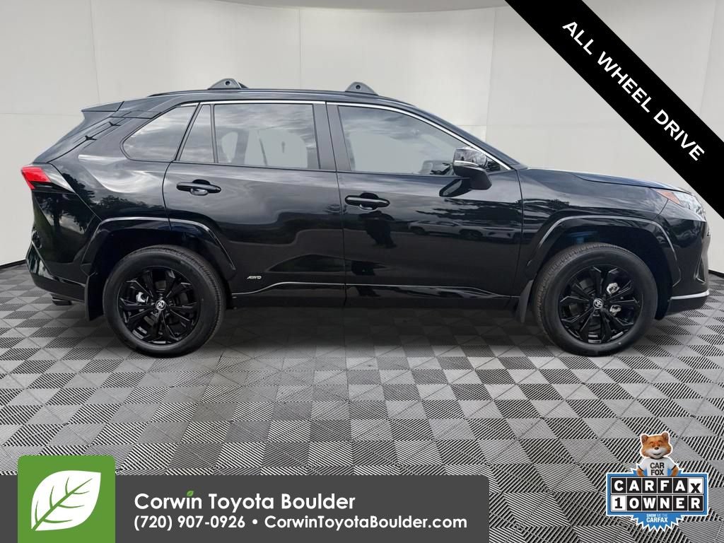Used 2024 Toyota RAV4 SE w/ Convenience Package AWD/4WD image 9