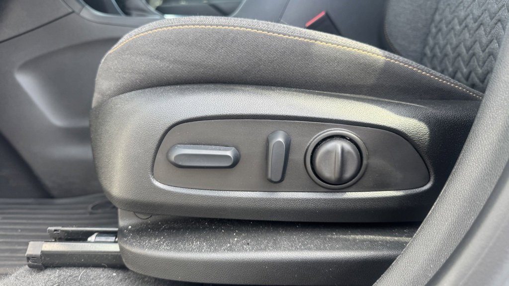 Used 2023 Chevrolet Equinox LT image 11