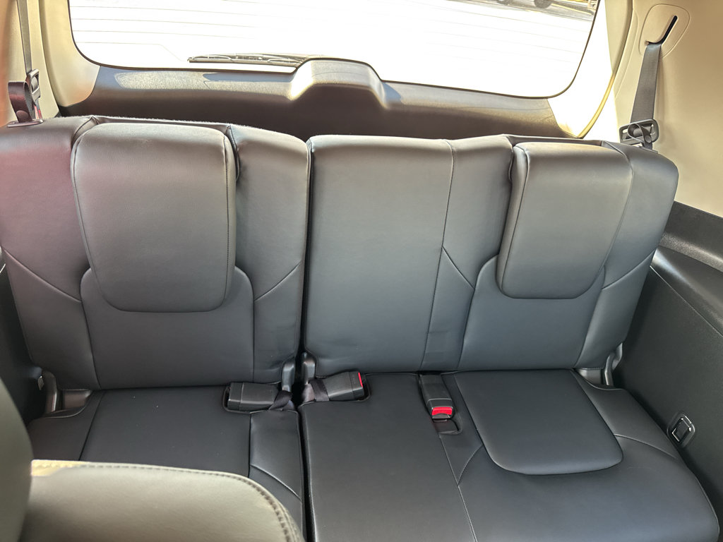 Used 2024 Nissan Armada SL w/ Captain's Chairs Package RWD image 12