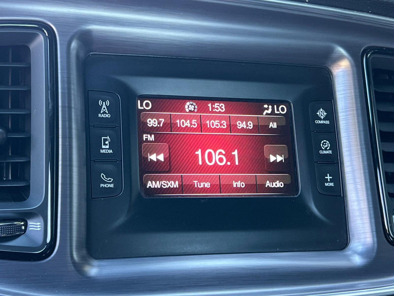 Used 2017 Dodge Challenger R/T image 17